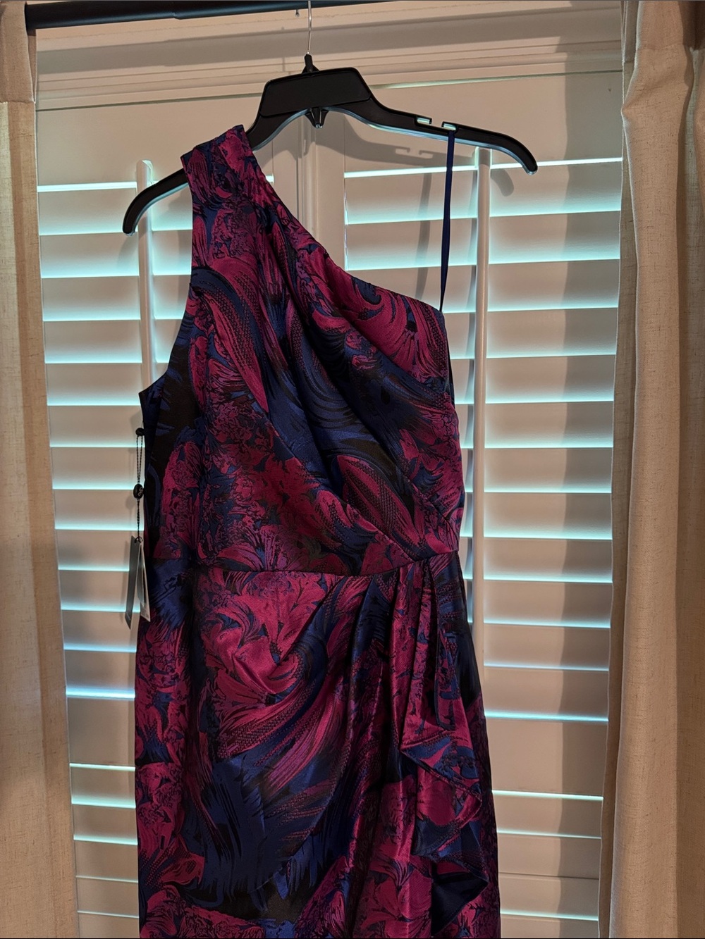 Adrianna Papell One-Shoulder Floral Gown in Fuchsia and Navy - Picture 3 of 4